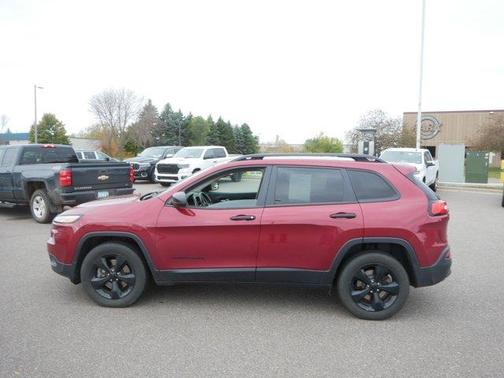 2016 Jeep Cherokee Altitude
