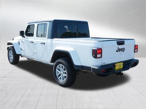 2023 Jeep Gladiator Sport