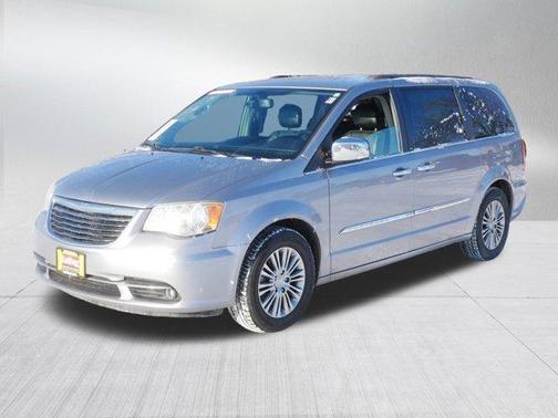 2013 Chrysler Town & Country Touring-L