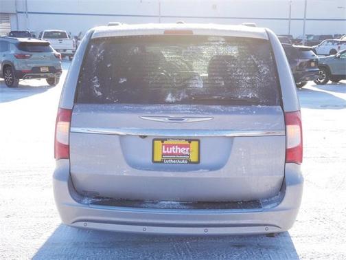 2013 Chrysler Town & Country Touring-L