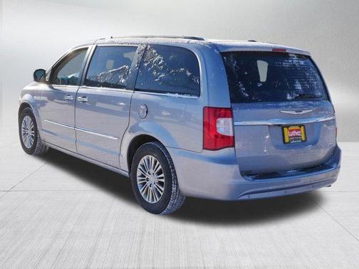 2013 Chrysler Town & Country Touring-L