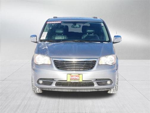 2013 Chrysler Town & Country Touring-L
