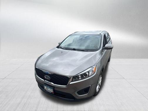 Titanium Silver 2017 Kia Sorento LX