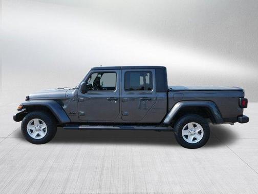 2022 Jeep Gladiator Sport