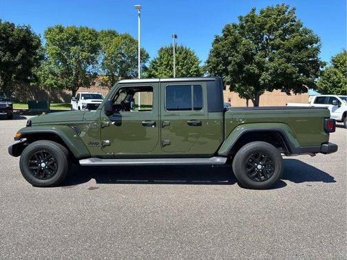 2023 Jeep Gladiator Sport