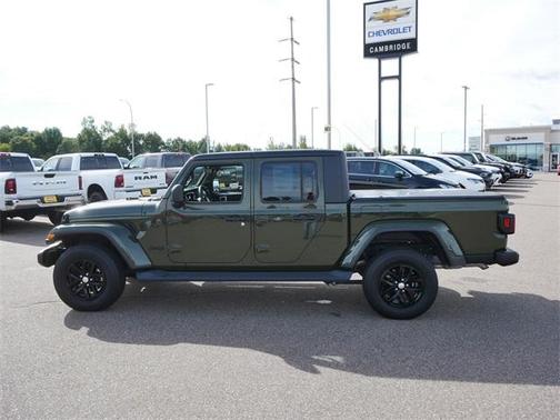 2023 Jeep Gladiator Sport