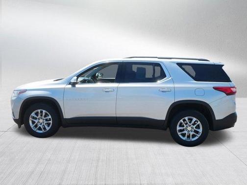 Silver Ice Metallic 2019 Chevrolet Traverse LT Cloth