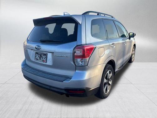 Ice Silver Metallic 2018 Subaru Forester 2.5i Limited