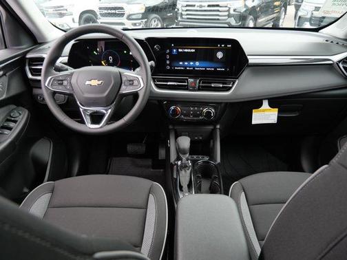 Summit White 2026 Chevrolet Trailblazer LT