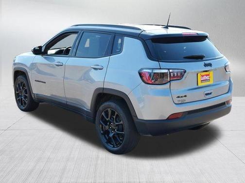 Billet Silver Metallic Clearcoat 2023 Jeep Compass Altitude