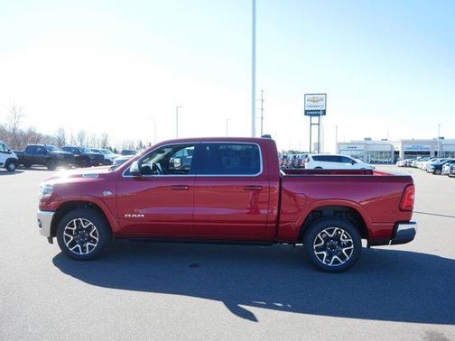 Molten Red Pearlcoat 2026 RAM 1500 Laramie