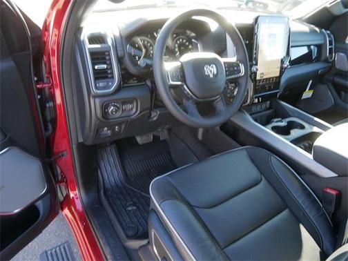 Molten Red Pearlcoat 2026 RAM 1500 Laramie