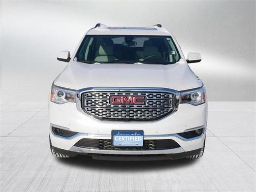 Photo 2 of 39 of 2019 GMC Acadia Denali