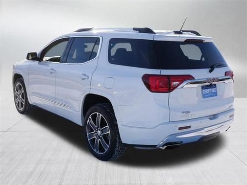 Photo 5 of 39 of 2019 GMC Acadia Denali