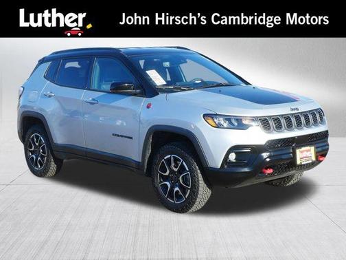 Silver Zynith 2025 Jeep Compass Trailhawk