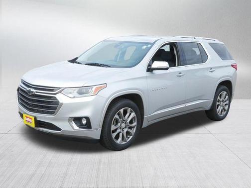 Silver Ice Metallic 2019 Chevrolet Traverse Premier