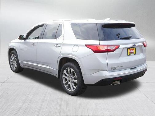 Silver Ice Metallic 2019 Chevrolet Traverse Premier