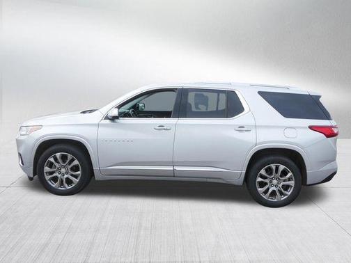Silver Ice Metallic 2019 Chevrolet Traverse Premier
