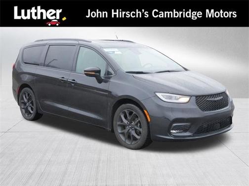 2022 Chrysler Pacifica Touring-L