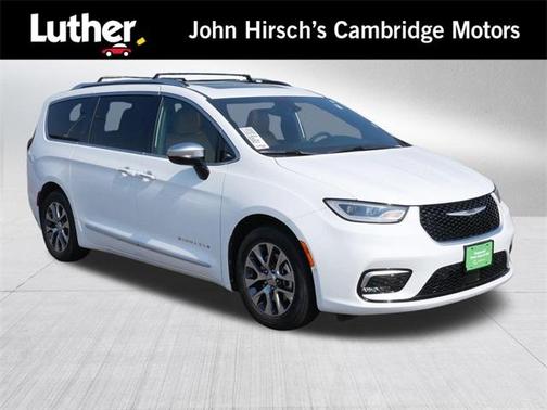 2023 Chrysler Pacifica Hybrid Pinnacle