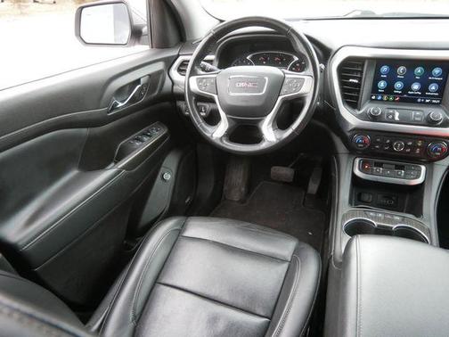 White Frost Tri-Coat 2021 GMC Acadia SLT