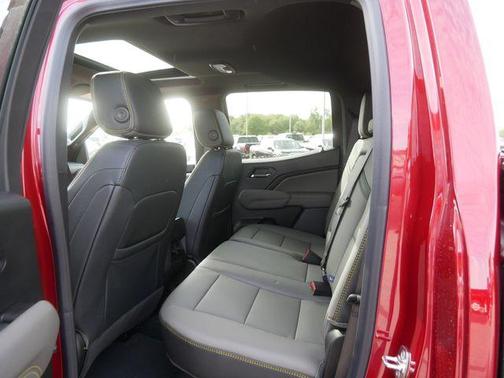 Radiant Red 2026 Chevrolet Colorado ZR2
