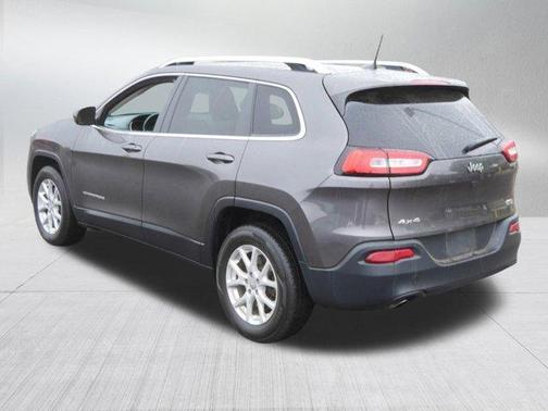 Granite Crystal Clearcoat Metallic 2017 Jeep Cherokee Latitude