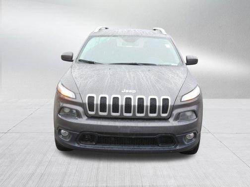 Granite Crystal Clearcoat Metallic 2017 Jeep Cherokee Latitude