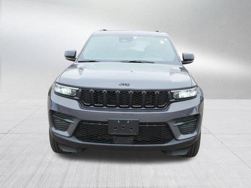 2024 Jeep Grand Cherokee Laredo