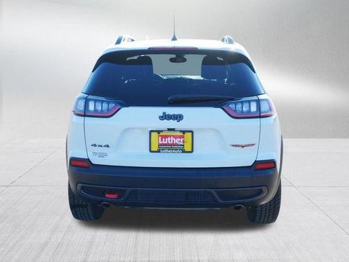 2022 Jeep Cherokee Trailhawk