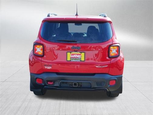 2016 Jeep Renegade Trailhawk