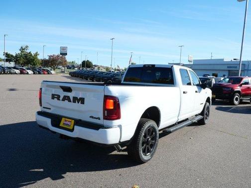 Bright White Clearcoat 2027 RAM 3500 Big Horn