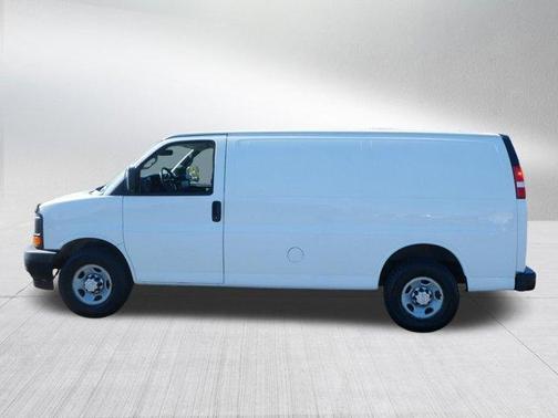 Summit White 2017 Chevrolet Express 2500 Work Van