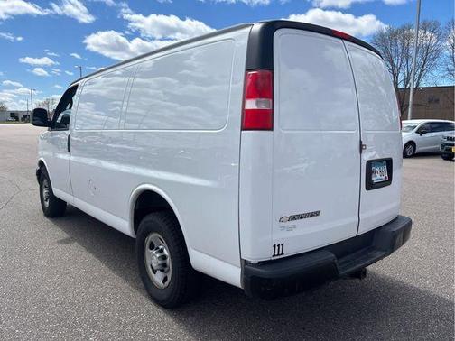 Summit White 2017 Chevrolet Express 2500 Work Van