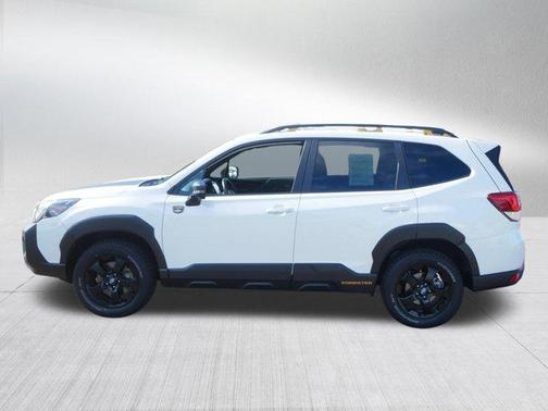 Crystal White Pearl 2024 Subaru Forester Wilderness