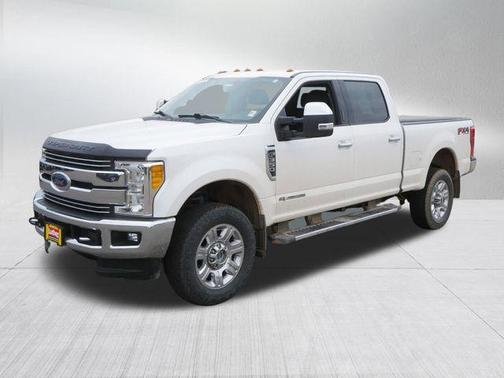 Oxford White 2017 Ford F-350 Lariat Super Duty