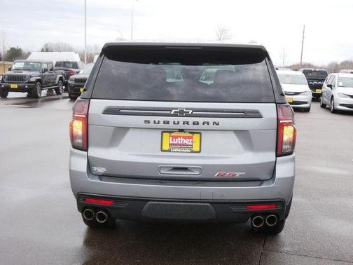 2023 Chevrolet Suburban RST
