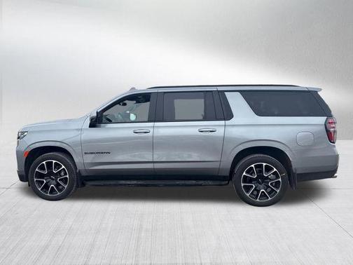 2023 Chevrolet Suburban RST