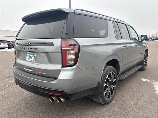 2023 Chevrolet Suburban RST