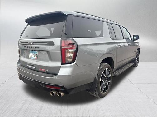 2023 Chevrolet Suburban RST