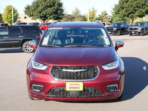 Velvet Red Pearlcoat 2021 Chrysler Pacifica Hybrid Limited
