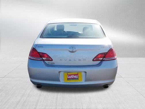 Titanium Metallic 2006 Toyota Avalon Limited