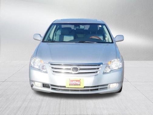 Titanium Metallic 2006 Toyota Avalon Limited