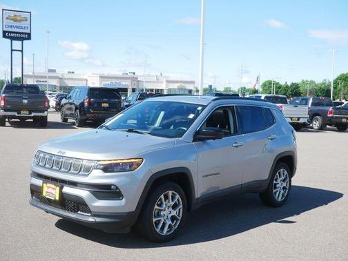 Billet Silver Metallic Clearcoat 2022 Jeep Compass Latitude Lux