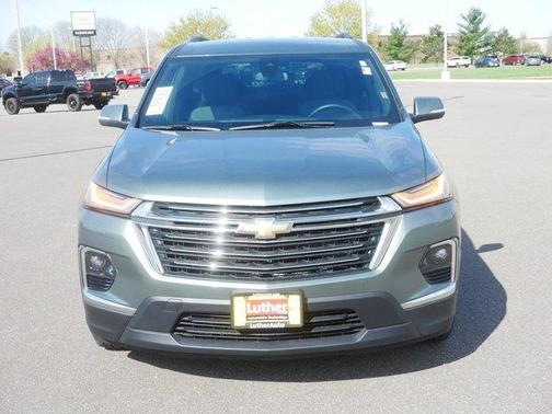Silver Sage Metallic 2023 Chevrolet Traverse LT Cloth