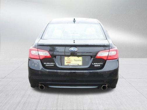 Crystal Black Silica 2017 Subaru Legacy