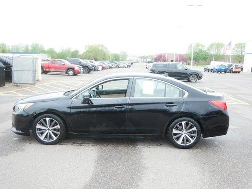 Crystal Black Silica 2017 Subaru Legacy