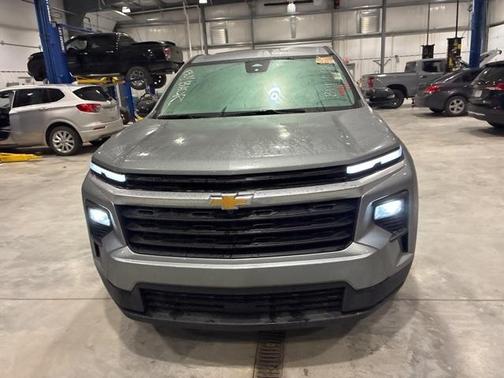 2024 Chevrolet Traverse LS