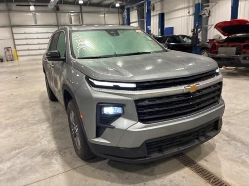 2024 Chevrolet Traverse LS