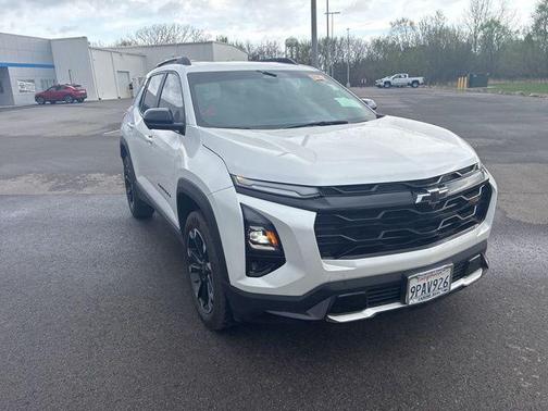 Iridescent Pearl Tricoat 2025 Chevrolet Equinox RS